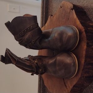 Steve Madden Size 10 Brown Leather Cowboy Booties